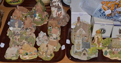 Lot 37 - Collection of twenty four Lilliput Lane cottages and other items