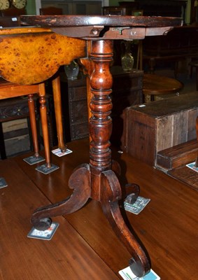 Lot 553 - A Victorian tripod table