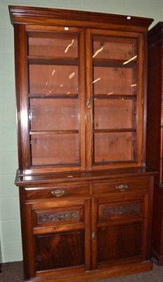 Lot 586 - A late Victorian glazed bookcase