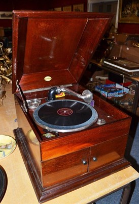 Lot 691 - A Graneophone mahogany cased table gramophone with assorted records