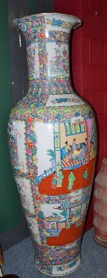 Lot 775 - Large Cantonese vase