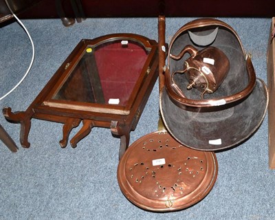 Lot 790 - Mahogany triptych toilet mirror, copper coal hod, bed warming pan and kettle