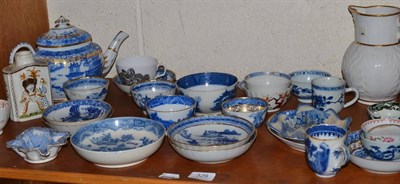 Lot 329 - A quantity of 18th century and later English and Chinese porcelain