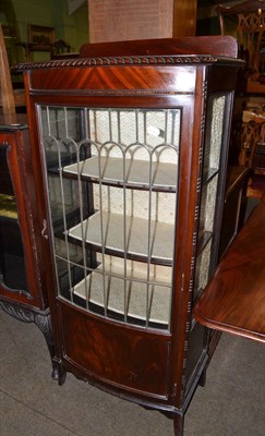 Lot 551 - Edwardian mahogany bow front china cabinet