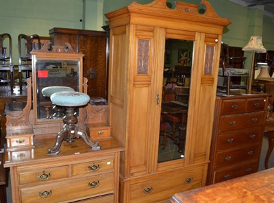 Lot 618 - Late Victorian walnut dressing table, similar wardrobe and a five height chest of drawers