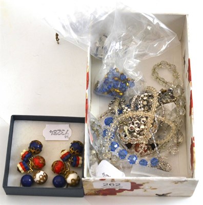 Lot 262 - A small quantity of costume jewellery including glass bead necklaces, simulated pearls, paste etc