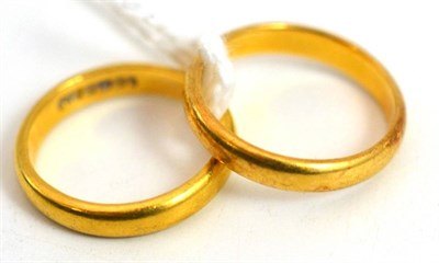 Lot 285 - Two 22ct gold wedding rings