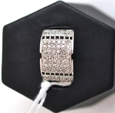 Lot 287 - A diamond plaque ring stamped '10K'