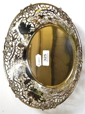 Lot 325 - Silver bowl with pierced border, 25mc diameter