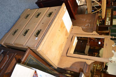 Lot 1063 - Pine dressing table