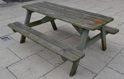 Lot 1159 - A picnic bench