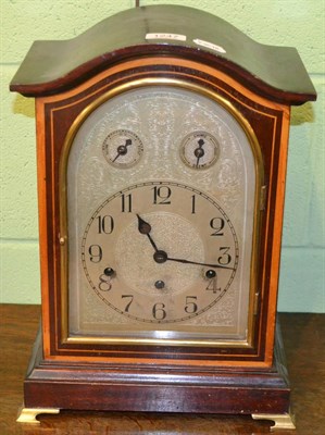 Lot 1247 - An early 20th century mahogany cased quarter striking mantel clock, chiming on five gongs