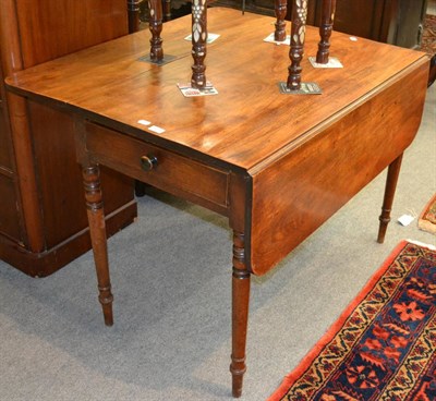 Lot 1274 - Mahogany Pembroke table