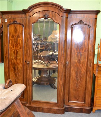 Lot 1370 - Victorian mahogany three door breakfronted wardrobe