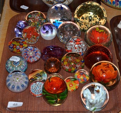 Lot 48 - Perthshire paperweight and twenty three other paperweights