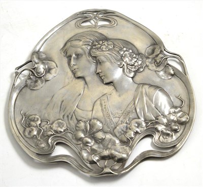 Lot 203 - An Art Nouveau WMF card tray, no.223