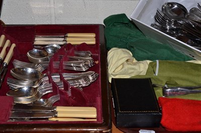 Lot 220 - A silver plated cased canteen of cutlery Viners flatware, Boddle & Dunthorne part flatware etc