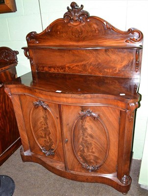 Lot 552 - Victorian mahogany chiffonier