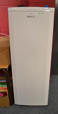 Lot 633 - A Beko fridge