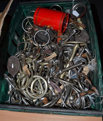 Lot 725 - Large quantity of assorted horse bits etc