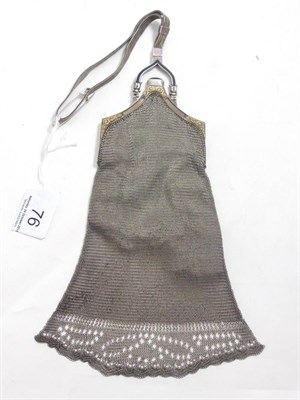 Lot 76 - Italian 800 standard silver mesh purse