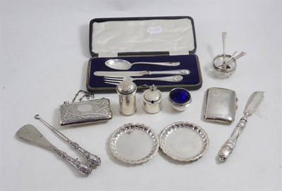 Lot 129 - A quantity of small silver including a purse, cigarette case, small dish, cased cutlery, etc