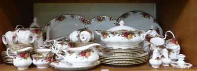 Lot 307 - A quantity of Royal Albert Old Country Roses dinner service