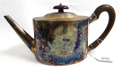 Lot 376 - A George III silver teapot, London 1794 (erased crests)