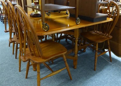 Lot 1018 - Oak table and six Windsor chairs