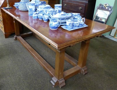 Lot 1268 - Aesthetic walnut boardroom table