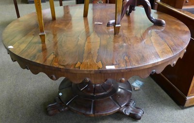 Lot 1303 - A Victorian rosewood breakfast table