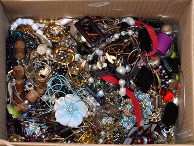 Lot 155 - A large quantity of costume jewellery