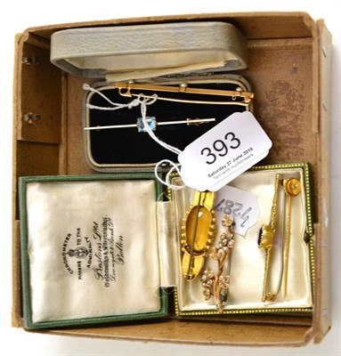 Lot 393 - Five bar brooches and a stick pin