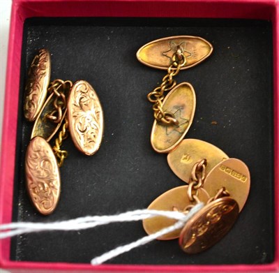 Lot 399 - Two pairs of 9ct gold cufflink's and a single cufflink