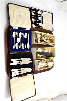 Lot 432 - Two cased sets of silver teaspoons and a quantity of plated cutlery