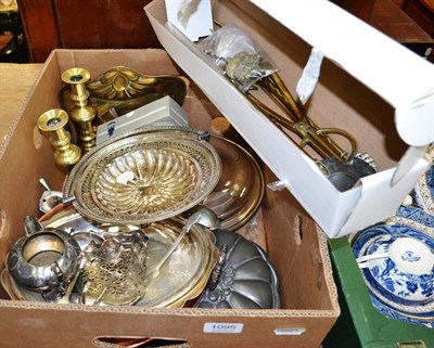 Lot 1095 - A quantity of silver plate and brass in one box