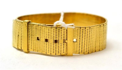 Lot 118 - Buckle bracelet, stamped '750'