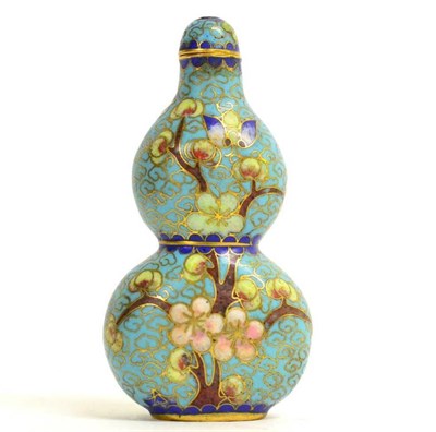 Lot 76 - A Chinese Cloisonné Enamel Snuff Bottle and Stopper, Qing Dynasty, of double gourd shape...