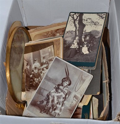 Lot 263 - Boxes of Victorian photos, cartes de visite photographs and a small quantity of 20th century...