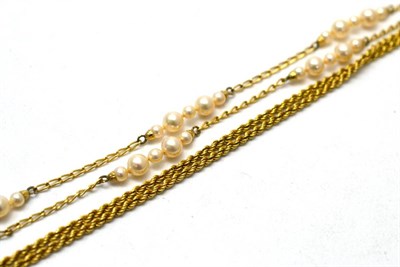 Lot 351 - A 9ct gold rope chain and a cultured pearl necklace