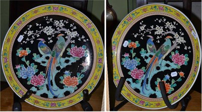 Lot 434 - A pair of Chinese famille rose chargers