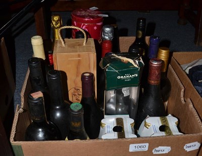 Lot 1060 - A mixed parcel of spirits, champagne and wine