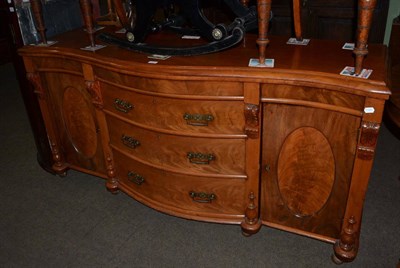 Lot 1321 - Victorian sideboard