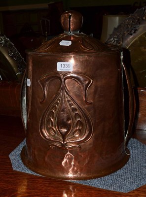 Lot 1339 - A good Arts & Crafts copper coal scuttle