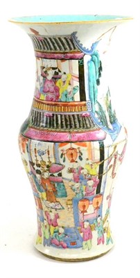 Lot 39 - A 19th century famille rose flared vase