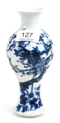 Lot 127 - A 19th century blue and white baluster vase