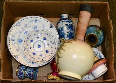 Lot 185 - Assorted blue and white pottery plates, painted Victorian glass vase, Chinese blue and white ginger