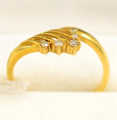 Lot 242 - A diamond set ring, stamped '750'