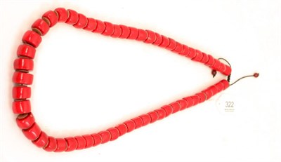 Lot 322 - Coral necklace