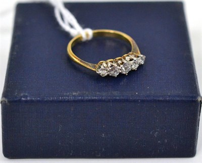 Lot 344 - A five stone diamond ring, stamped '18CT'